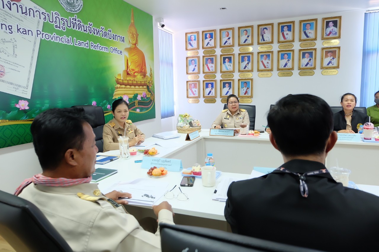 title - ผู้ตรวจราชการกรม สำนักงานการปฏิรูปที่ดินเพื่อเกษตรกรรม (ส.ป.ก.) ประชุมติดตามผลการดำเนินงานตามแผนการตรวจราชการ ส.ป.ก. ประจำปีงบประมาณ พ.ศ. 2566 รอบที่ 1 เขตตรวจราชการที่ 10 จังหวัดบึงกาฬ